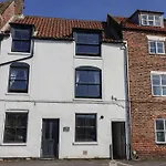 Lägenhet Marina House