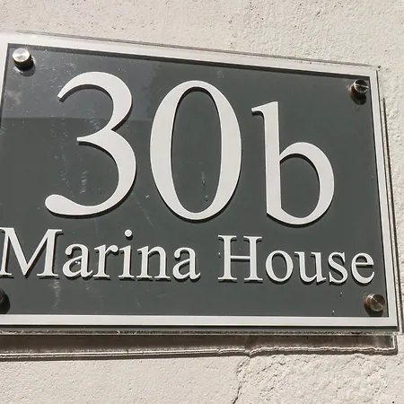 Marina House Lägenhet *