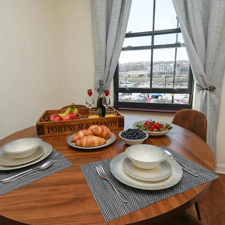 Marina House דירה *